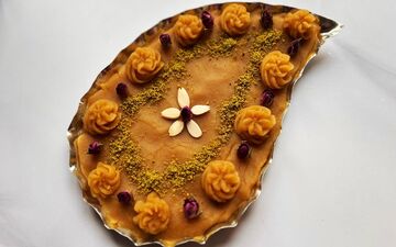 طرز تهیه حلوای ساده خانگی؛ نکات خوشمزه و مرحله‌ای!