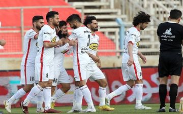 پیروزی یک نیمه‌ای پرسپولیس مقابل تراکتور
