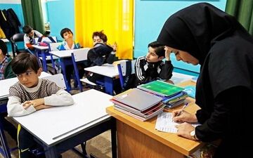  شناور شدن تقویم آموزشی مدارس و دانشگاه‌ها 
