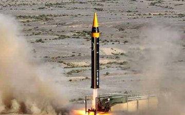 پرتاب موشک‌های فوق سنگین خرمشهر ۴ به سرزمین‌های اشغالی