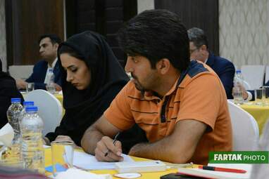 کارگاه آموزشی تکنیک‌های ارتباط مؤثر با حضور مصطفی شهبازی در کرمانشاه