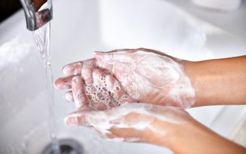 کدام مهمتر است ماسک یا شستن دست ها؟