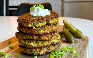 طرز تهیه کوکو کدو سبز و سیب زمینی؛ خوشمزه و کم‌کالری