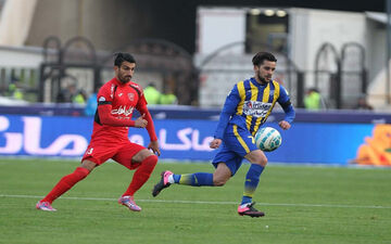 تساوی بدون گل گسترش فولاد و پرسپولیس در پایان نیمه اول