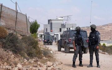 ادامه حملات اسرائیل به کرانه باختری و شهادت پدر دو شهید فلسطینی