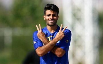 مرادمند بهترین بازیکن جدال آبادان شد 