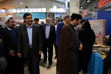  بازدید نمایندگان استان کرمانشاه در مجلس شورای اسلامی از سیزدهمین نمایشگاه کتاب استان کرمانشاه