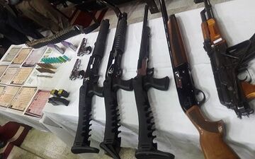 انهدام باند جعل مدارک دانشگاهی، اسناد دولتی و خرید و فروش سلاح‌های جنگی