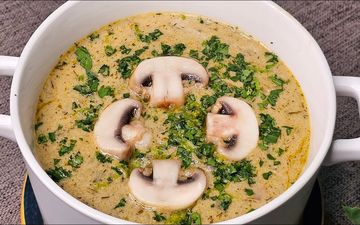 طرز تهیه سوپ پنیر خامه‌ ای فرانسوی / دستور خوشمزه با طعمی اصیل