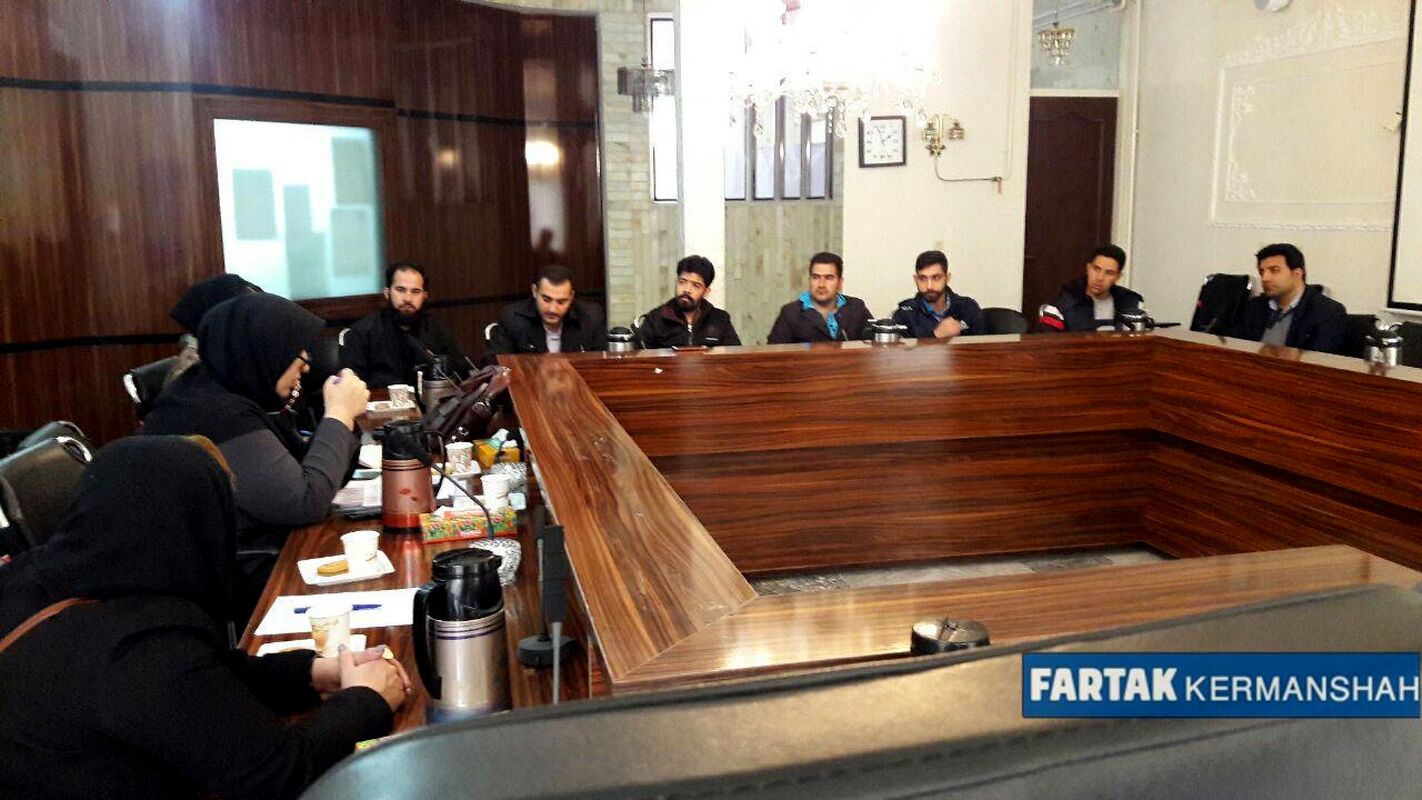 نشست اعضای سفیران اهداء عضو استان کرمانشاه به روایت تصویر