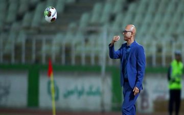مربی جدید سپاهان مشکلی برای همراهی تیم در هفته اول نداشت