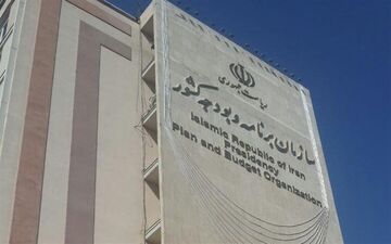  دستگاه‌های اجرایی مکلف به پرداخت افزایش حقوق فروردین کارمندان تا آخر هفته شدند
