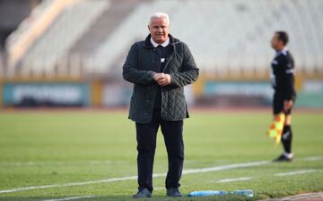 حمله تند اسطوره به ترسوها؛ پیوس: مربی ترسو به درد پرسپولیس نمی‌خورد!
