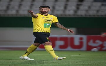 اشتباه مرگبار دانشگر؛ گل دقیقه اول وقت اضافه به سود الاهلی
