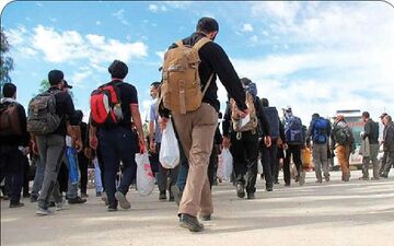 کفش، جوراب و کوله پشتی برای پیاده روی اربعین باید این گونه باشد
