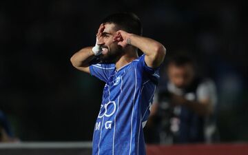 تنبیه انضباطی وینگر استقلال از سوی سرمربی تیم