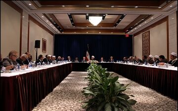  روحانی:راه اصلی‌ مبارزه با تروریسم، اقدامات فرهنگی و معرفی اسلام واقعی به نسل جوان‌ است