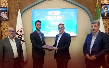 تفاهم‌نامه همکاری میان فولاد هرمزگان و دانشگاه هرمزگان به امضا رسید