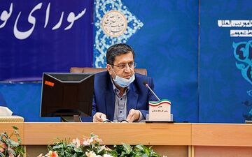 توصیه همتی به بانک ها برای واگذاری سهام خود از طریق بازار سرمایه
