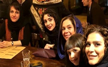 خانم‌های بازیگر دیشب در یک رستوران