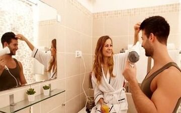رابطه‌ی جنسی دلنشین برای زوج‌ها/ رابطه جنسی در حمام؛ سرگرم کننده و آرامش دهنده