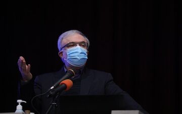 وزیر بهداشت از رونمایی واکسن کرونا «سپند» در وزارت دفاع خبر داد