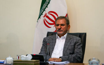 دولت از مسیر خود منحرف نمی‌شود/نیازی نیست بگوییم مردم اشتباه رأی داده‌اند