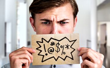 جادوی کلمات ممنوعه؛ چگونه فحش دادن باعث افزایش قدرت بدنی می‌شود؟