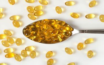 بهترین زمان و روش مصرف روغن ماهی برای جذب بیشتر امگا-۳