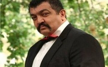  شلوار زننده آقای بازیگر در یک مراسم عمومی