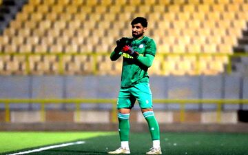 دو مهار از دو پنالتی؛ دروازه بان سابق پرسپولیس، سوپرمن لیگ آزادگان شد