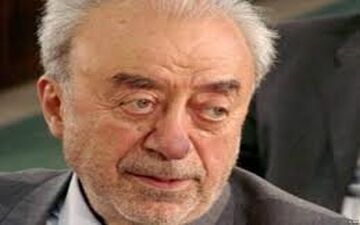 
عسگراولادی دار فانی را وداع گفت
