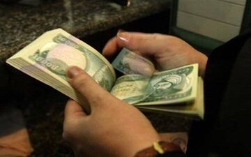 آغاز فروش ارز اربعین در پنج بانک عامل کرمانشاه	


