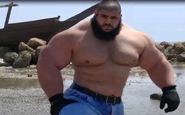 شوخی هالک ایرانی با مختار/ سجاد غریبی (هالک ایرانی) لطفاً حیا کن !!