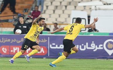 کریمی: پرسپولیس را دو بر صفر بردیم 