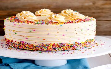 طرز تهیه کیک خامه ای| این کیک رو همه دوست دارن!