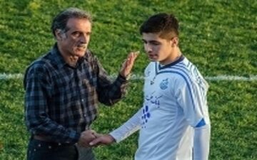 
سلام به قیصر فوتبال گیلان و ایران/تمجید هافبک تیم ملی از محمد احمدزاده 