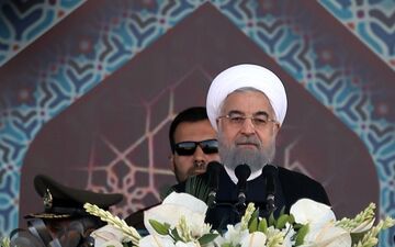 روحانی: سلاح ما برای دفاع از کشور و ملت های منطقه در برابر تجاوز قدرت های بزرگ و تروریسم است