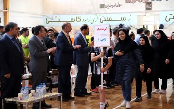 آیین افتتاح مسابقات ورزشی فرهنگیان در کرمانشاه/حضور ۷۵۰ ورزشکار در ۶ رشته ورزشی