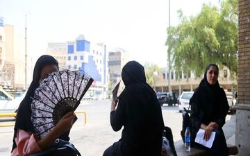 گرما در غرب و جنوب غرب کشور ماندگار است