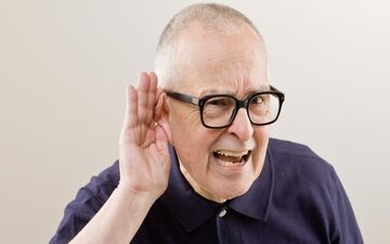 عجیب ترین اتفاقی که با پیرگوشی برای بدن می افتد! 