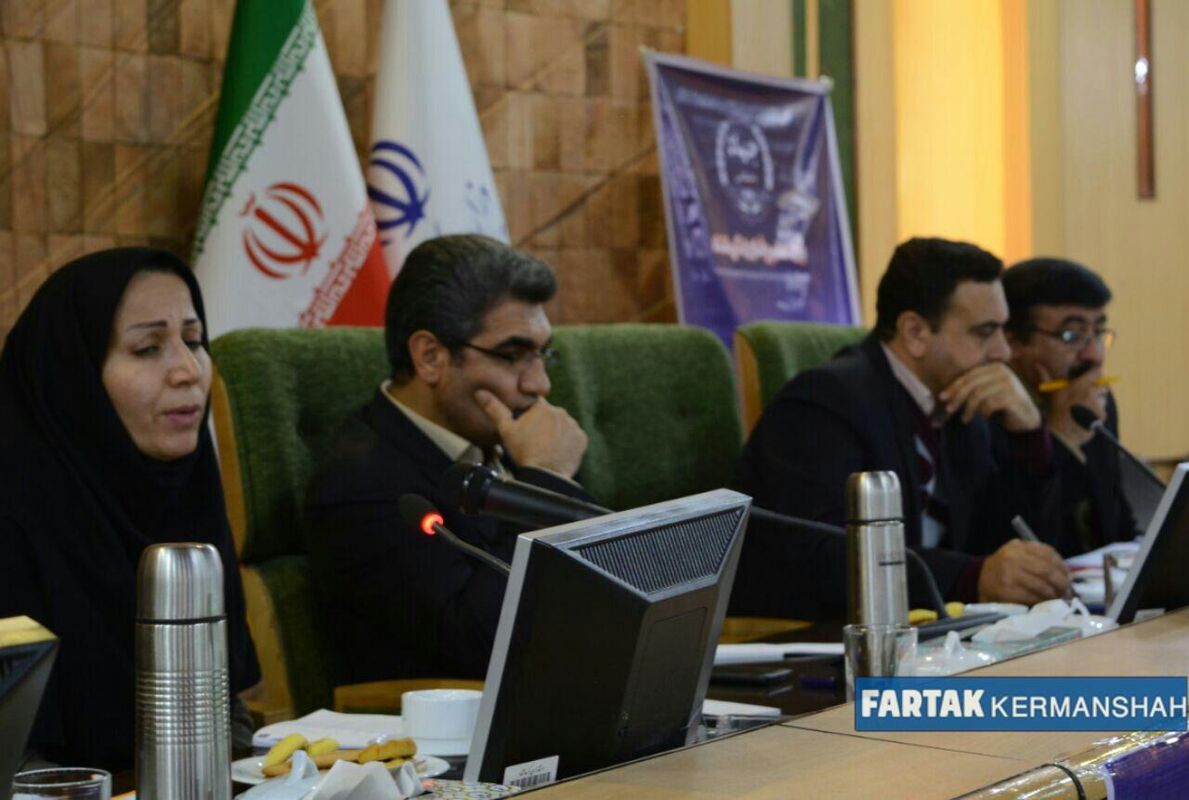 جلسه بررسی چالش ها و مشکلات شرکت های دانش بنیان استان کرمانشاه به روایت تصویر