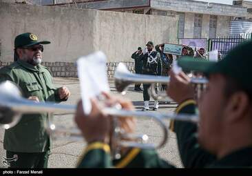  تشییع پیکر شهید گمنام در کرمانشاه + عکس