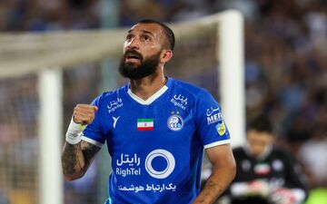 تمدید قرارداد کاپیتان استقلال / آبی‌پوشان بی سرو صدا وارد نقل و انتقالات شدند