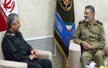دیدار فرمانده کل سپاه پاسداران با فرمانده ارتش