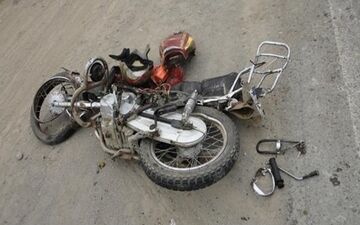 تصادف خودروی سواری با موتور سیکلت 2 کشته بر جای گذاشت