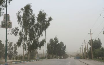 قصرشیرین در غبار و گرمای ۵۰ درجه
