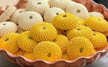 بیا اینجا تا طرز تهیه شیرینی برنجی رو بهت یاد بدم | عالیه!