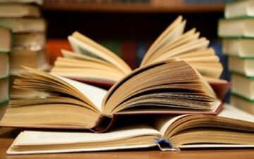 تاثیر تصمیم ترامپ بر جایزه کتاب سال ایران