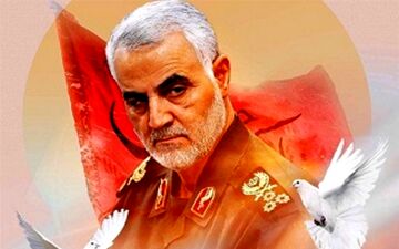 دیدار حاج قاسم با خانواده شهید محرابی در روز عرفه سال گذشته 